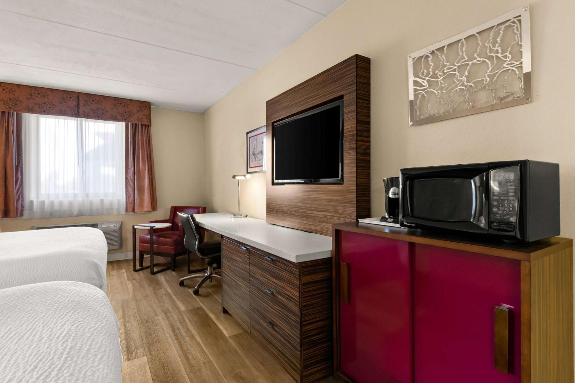 Ramada By Wyndham Harrisburg/Hershey Area Εξωτερικό φωτογραφία
