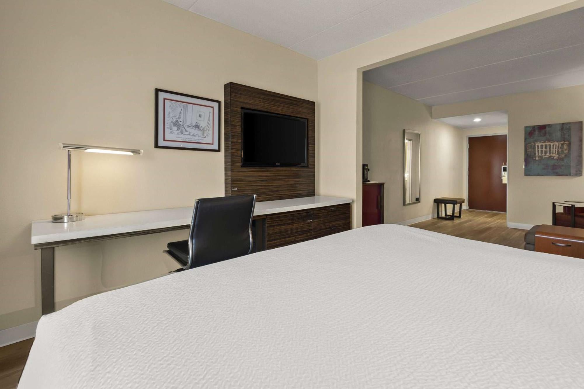 Ramada By Wyndham Harrisburg/Hershey Area Εξωτερικό φωτογραφία
