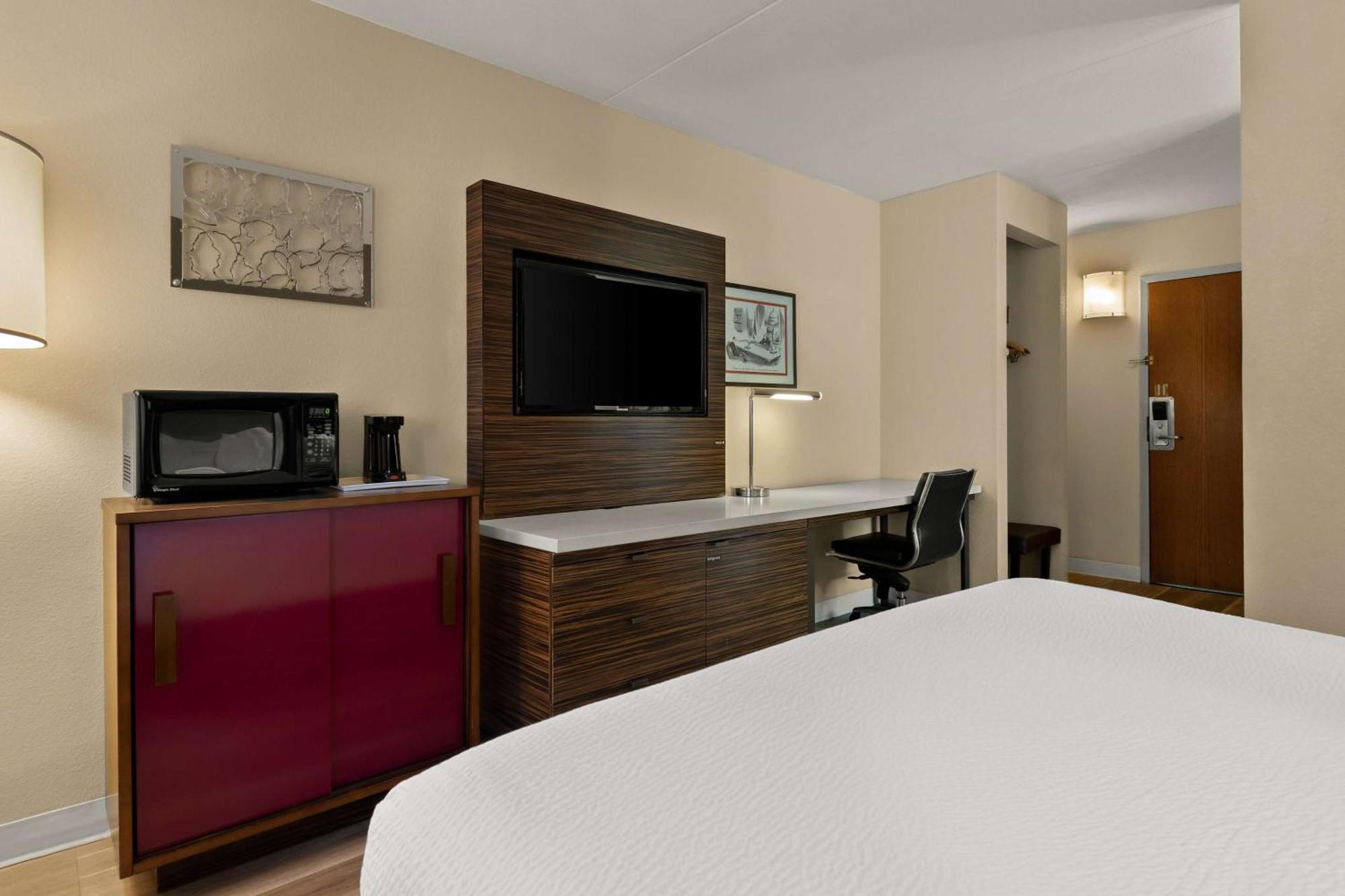 Ramada By Wyndham Harrisburg/Hershey Area Εξωτερικό φωτογραφία